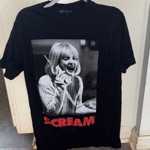 Scream Black Graphic Women's Tee Casey Beckett, Drew Barrymore